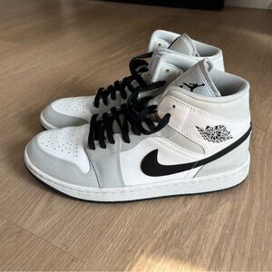 Nike Air Jordan 1 - light grey